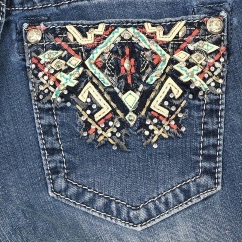 Miss Me Easy Crop Jeans Womens 27 Blue  Mid Rise Southwestern Embellished - Picture 11 of 16